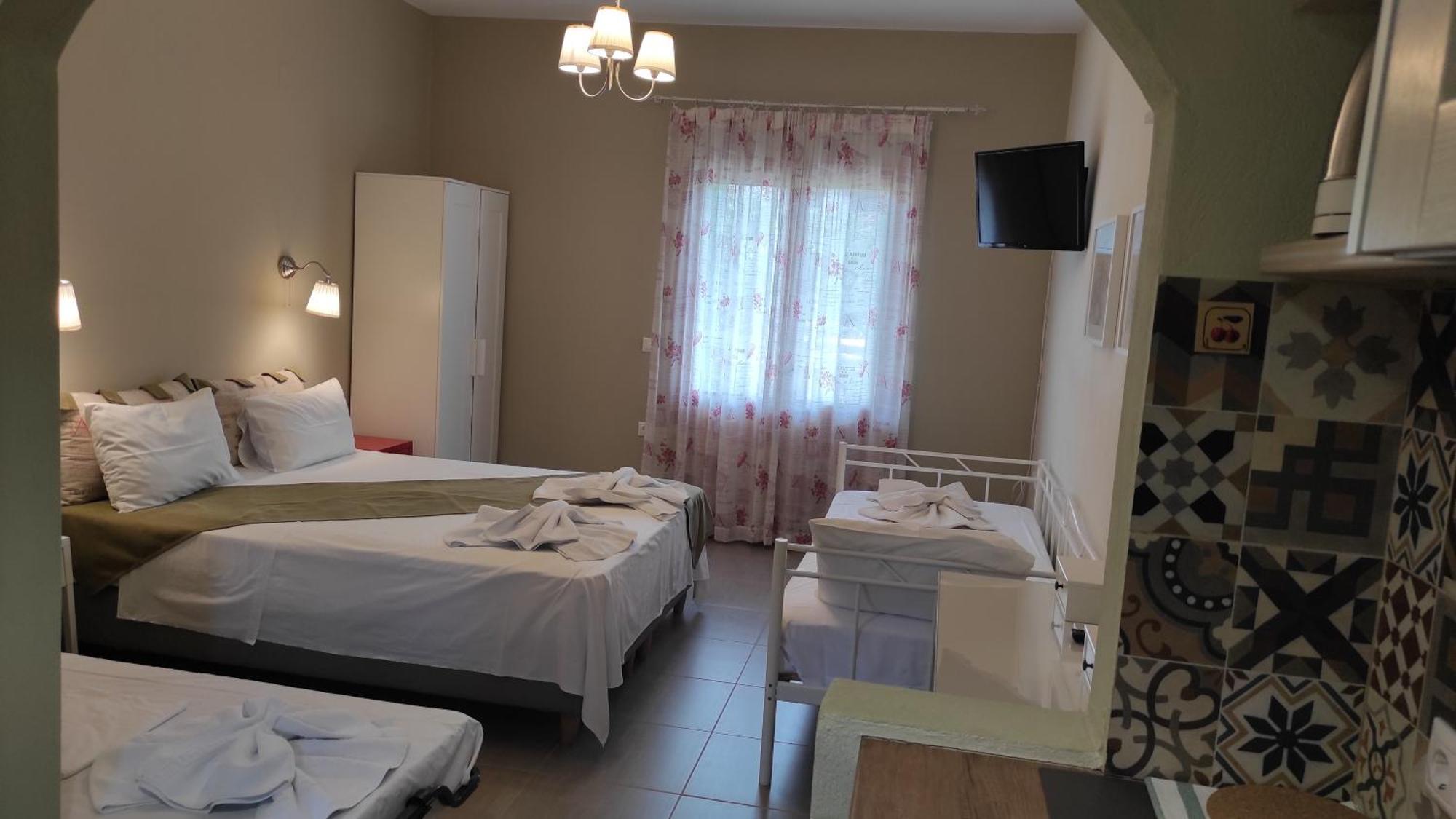 Kallisti Seaside Studios Skopelos Agnontas Exterior photo
